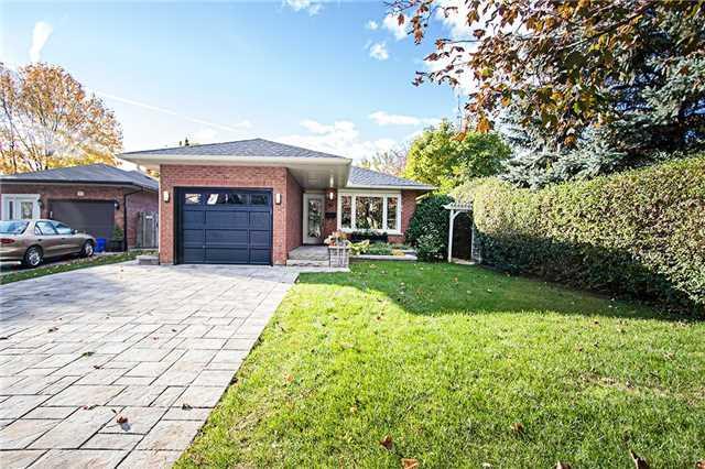 80 Michael Blvd, House detached with 3 bedrooms, 2 bathrooms and 4 parking in Whitby ON | Image 1