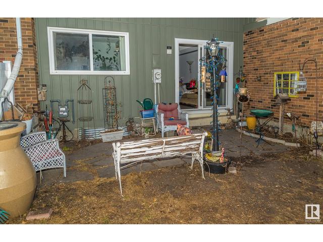13413 40 St Nw, House attached with 3 bedrooms, 1 bathrooms and 2 parking in Edmonton AB | Image 55