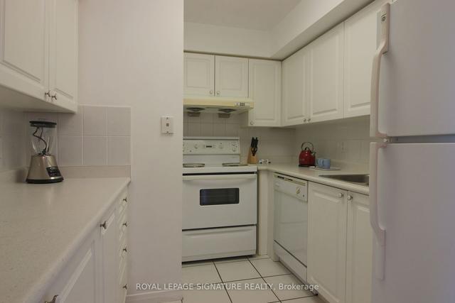 2210 - 8 Hillcrest Ave, Condo with 2 bedrooms, 2 bathrooms and 1 parking in Toronto ON | Image 24