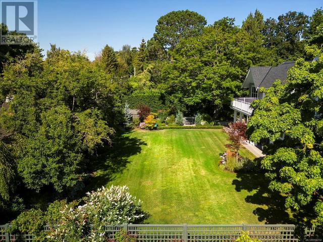 2695 Lansdowne Rd, House detached with 4 bedrooms, 5 bathrooms and 4 parking in Oak Bay BC | Image 51