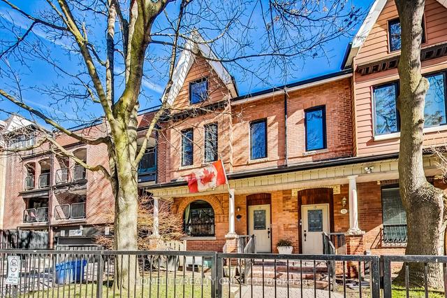 15a - 17 Pembroke St, Townhouse with 3 bedrooms, 2 bathrooms and 1 parking in Toronto ON | Image 1