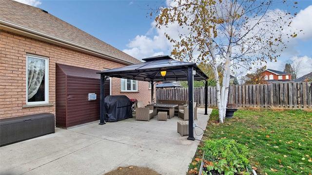 2093 Cynthia Crt W, House detached with 3 bedrooms, 3 bathrooms and 6 parking in Innisfil ON | Image 32