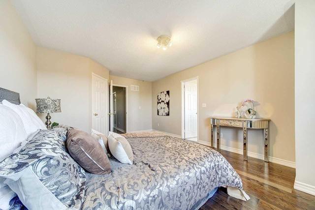6 Perfitt Cres, House detached with 3 bedrooms, 4 bathrooms and 2 parking in Ajax ON | Image 14