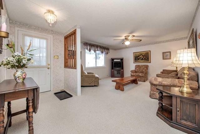 70 Cornerbrook Tr, House detached with 2 bedrooms, 2 bathrooms and 2 parking in Corner Brook ON | Image 3