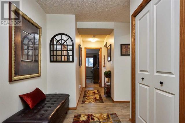243, - 1480 Southview Drive Se, Condo with 2 bedrooms, 2 bathrooms and 1 parking in Medicine Hat AB | Image 3