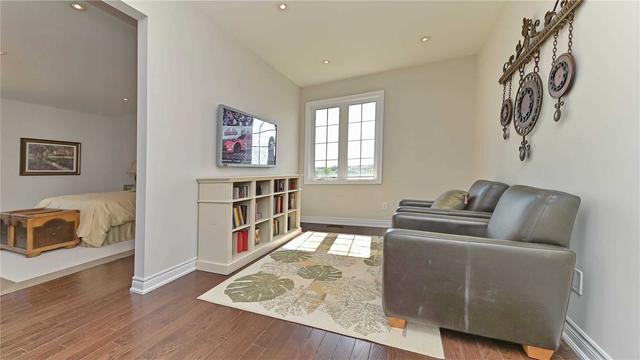 679 Valley Vista Dr, House detached with 4 bedrooms, 4 bathrooms and 4 parking in Vaughan ON | Image 19