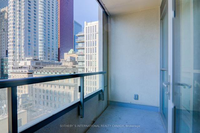 1701 - 88 Scott St, Condo with 1 bedrooms, 1 bathrooms and 0 parking in Toronto ON | Image 3