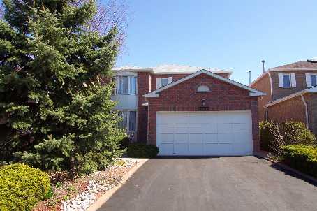 3657 Colonial Dr, House detached with 4 bedrooms, 4 bathrooms and 6 parking in Mississauga ON | Image 1