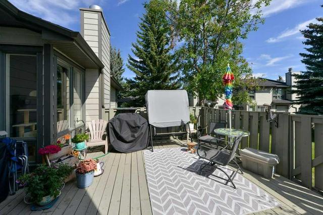 18 - 185 Woodridge Drive Sw, Home with 3 bedrooms, 3 bathrooms and 4 parking in Calgary AB | Image 30