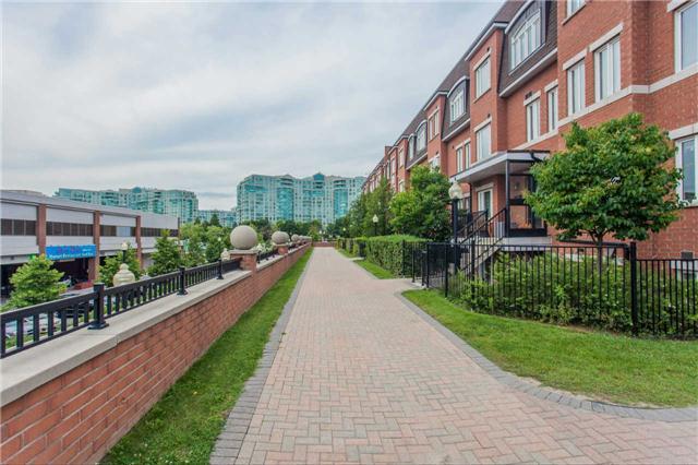 206 - 308 John St, Townhouse with 2 bedrooms, 2 bathrooms and 1 parking in Markham ON | Image 3