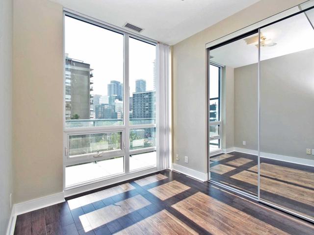 912 - 825 Church St, Condo with 2 bedrooms, 2 bathrooms and 1 parking in Toronto ON | Image 6