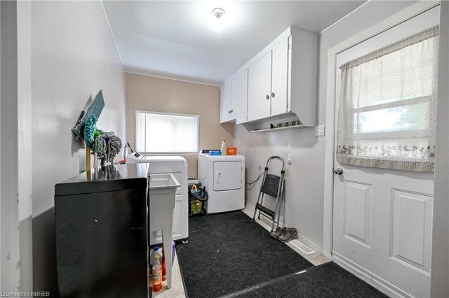 423 Hutcheson Avenue, House detached with 2 bedrooms, 1 bathrooms and null parking in North Bay ON | Image 11