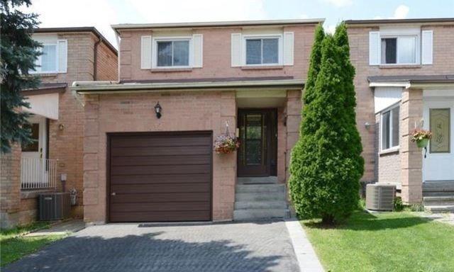 12 Doral Gate, House detached with 3 bedrooms, 4 bathrooms and 3 parking in Markham ON | Image 2