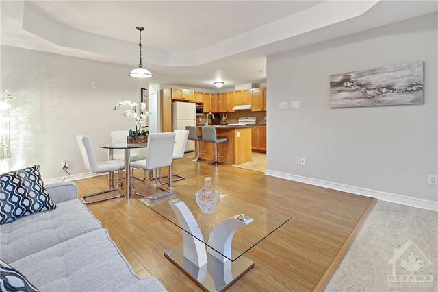 2 - 236 Paseo Private, Condo with 2 bedrooms, 2 bathrooms and 1 parking in Ottawa ON | Image 6