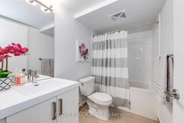 76 Lanark Ave, Townhouse with 2 bedrooms, 4 bathrooms and 1 parking in Toronto ON | Image 15