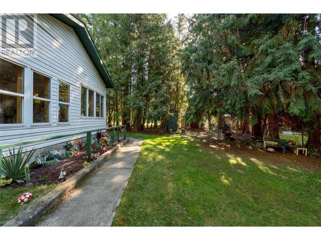 1289 Imai Road, House detached with 1 bedrooms, 1 bathrooms and null parking in Columbia Shuswap F BC | Image 30