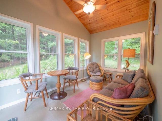 15574 Georgian Bay Shore, House detached with 4 bedrooms, 2 bathrooms and 0 parking in Georgian Bay ON | Image 17