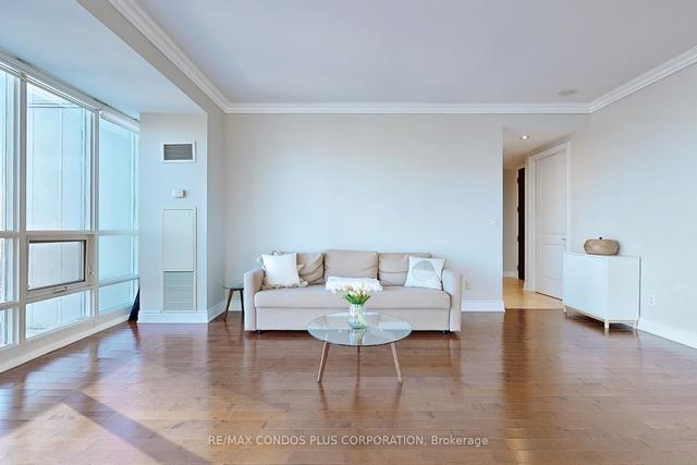 4202 - 761 Bay St, Condo with 2 bedrooms, 3 bathrooms and 1 parking in Toronto ON | Image 34