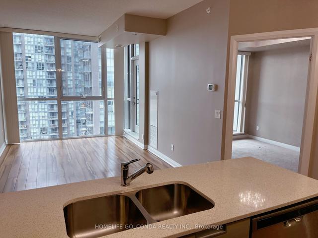 1008 - 75 Eglinton Ave W, Condo with 1 bedrooms, 1 bathrooms and 1 parking in Mississauga ON | Image 10