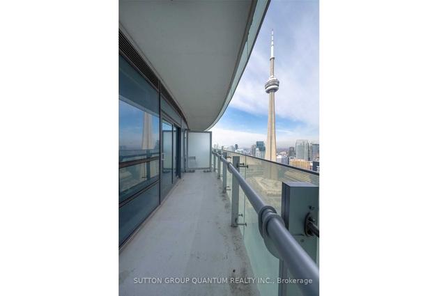 3809 - 12 York St, Condo with 1 bedrooms, 1 bathrooms and 1 parking in Toronto ON | Image 7