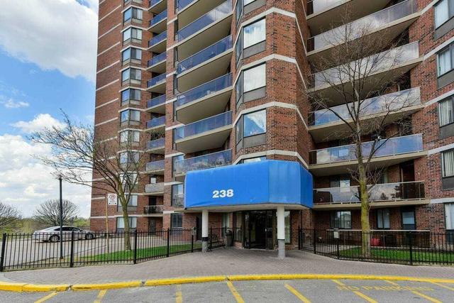 1110 - 238 Albion Rd, Condo with 3 bedrooms, 2 bathrooms and 1 parking in Toronto ON | Image 30