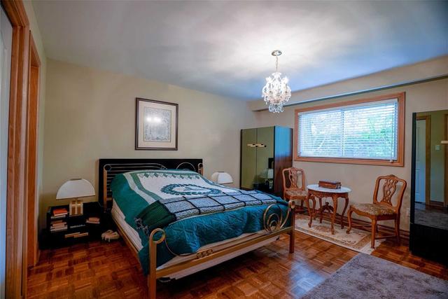9 Roman Rd, House detached with 4 bedrooms, 3 bathrooms and 6 parking in Markham ON | Image 2