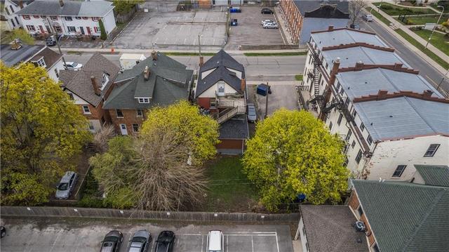 40 Academy Street, House detached with 0 bedrooms, 0 bathrooms and 3 parking in St. Catharines ON | Image 3