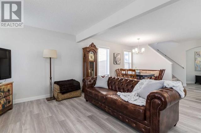 78 Everoak Gardens Sw, House detached with 3 bedrooms, 2 bathrooms and 2 parking in Calgary AB | Image 14