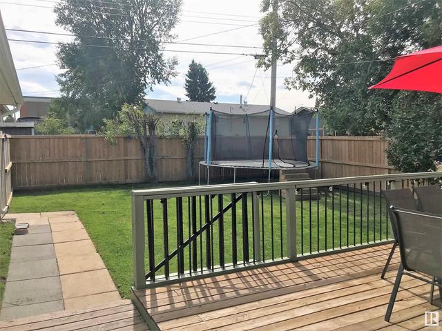 4711 47 Ave, House detached with 4 bedrooms, 2 bathrooms and null parking in Yellowhead County AB | Image 20