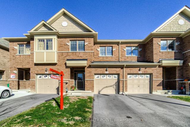 86 Davenfield Circ N, House attached with 3 bedrooms, 4 bathrooms and 3 parking in Brampton ON | Image 1