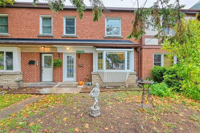 2273 King St E, House attached with 3 bedrooms, 1 bathrooms and 2 parking in Hamilton ON | Image 12