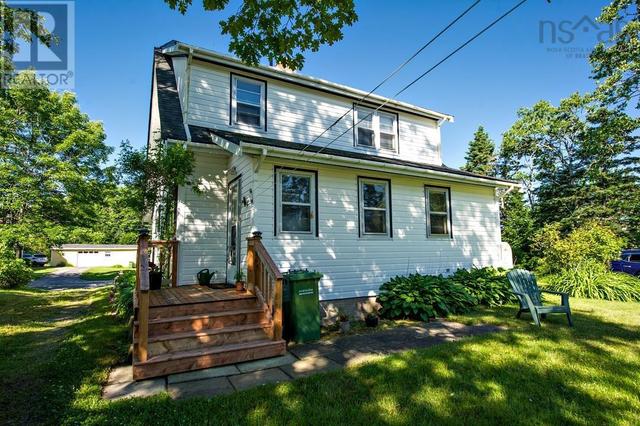 38 Highway 357, House detached with 3 bedrooms, 2 bathrooms and null parking in Halifax NS | Image 1