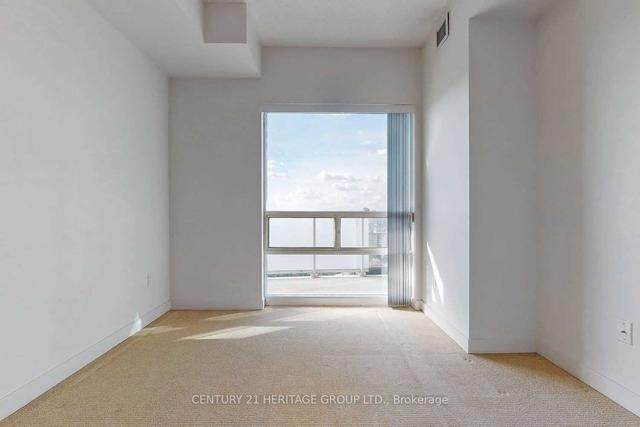 2206 - 5740 Yonge St, Condo with 2 bedrooms, 2 bathrooms and 1 parking in Toronto ON | Image 4