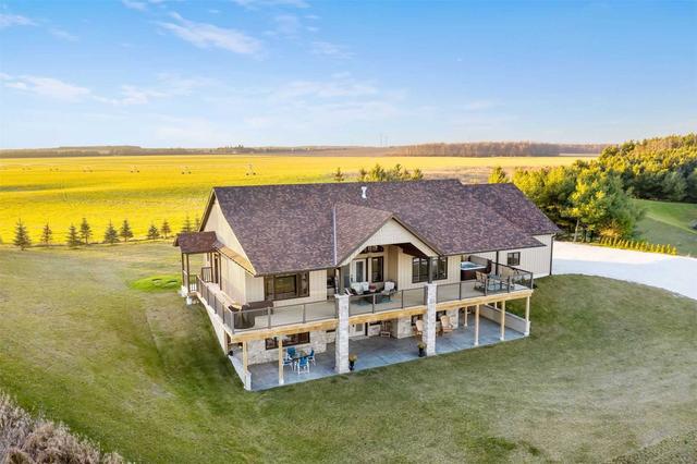 477412 3rd Line, House detached with 2 bedrooms, 3 bathrooms and 12 parking in Melancthon ON | Image 32