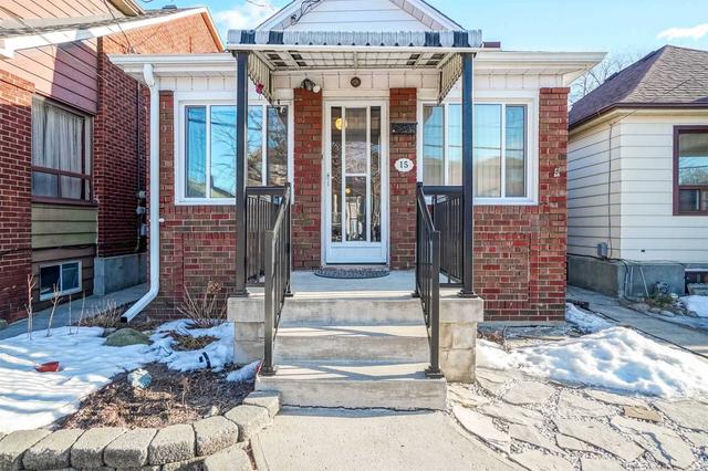 15 Homeview Ave, House detached with 2 bedrooms, 1 bathrooms and 1 parking in Toronto ON | Image 12