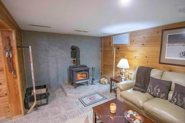 9 Homestead Rd, House detached with 3 bedrooms, 2 bathrooms and 11 parking in Kawartha Lakes ON | Image 14