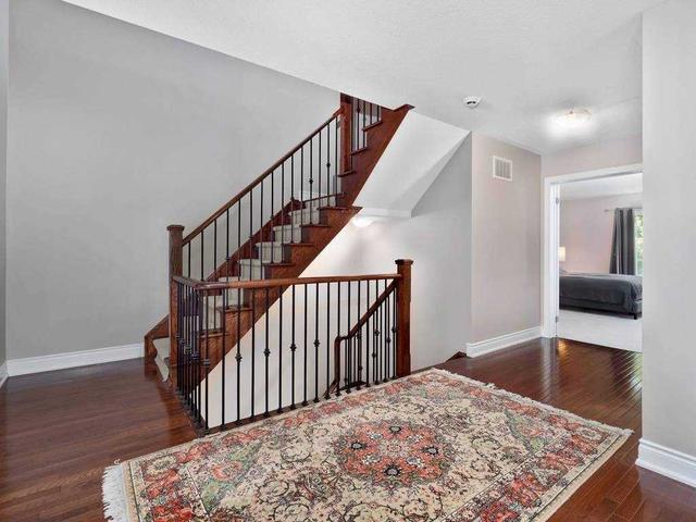 1551 Eglinton Ave W, House attached with 4 bedrooms, 4 bathrooms and 4 parking in Mississauga ON | Image 2