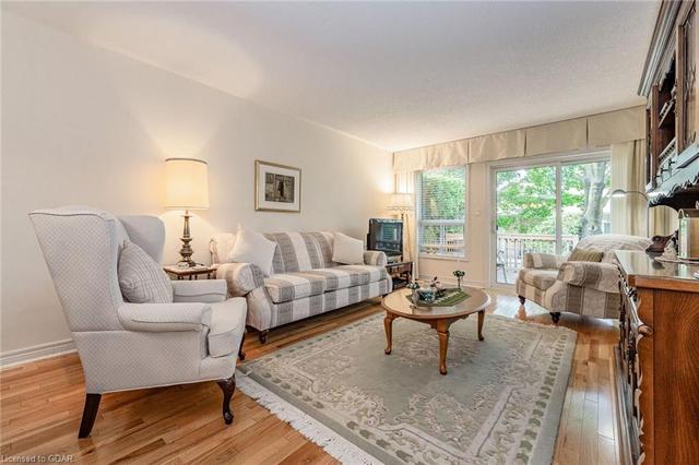 14 Beechlawn Boulevard, House attached with 2 bedrooms, 2 bathrooms and 2 parking in Guelph ON | Image 7