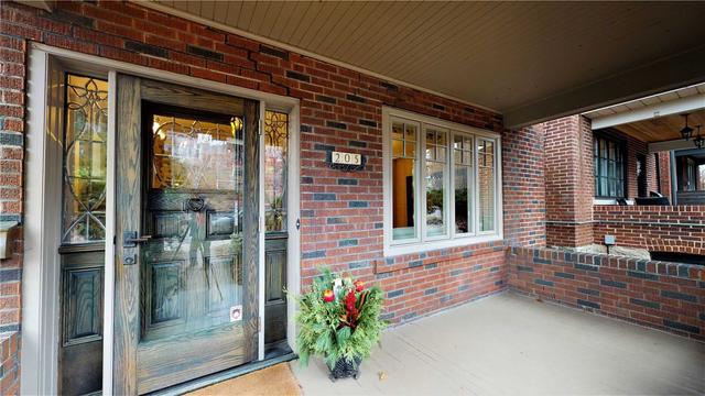 205 Glendonwynne Rd, House detached with 3 bedrooms, 2 bathrooms and 1 parking in Toronto ON | Image 23