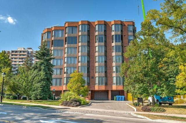 405 - 2121 Lakeshore Rd, Condo with 2 bedrooms, 2 bathrooms and 1 parking in Burlington ON | Image 35