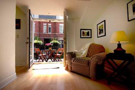 211 - 415 Jarvis St, Townhouse with 2 bedrooms, 1 bathrooms and 1 parking in Toronto ON | Image 4