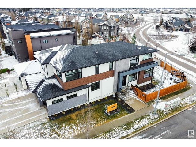 1303 Clement Co Nw, House detached with 4 bedrooms, 2 bathrooms and null parking in Edmonton AB | Image 44