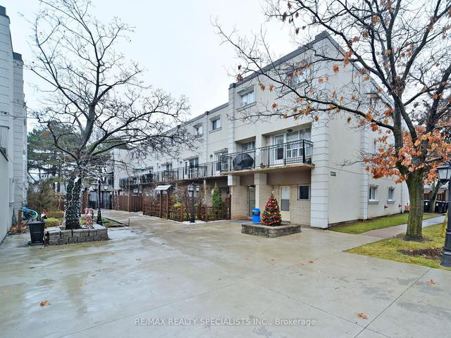 204 - 5877 Bathurst St, Townhouse with 2 bedrooms, 1 bathrooms and 1 parking in Toronto ON | Image 23