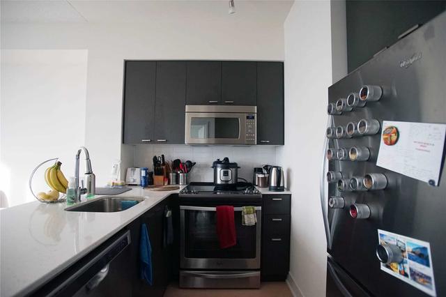2107 - 30 Roehampton Ave, Condo with 1 bedrooms, 1 bathrooms and 0 parking in Toronto ON | Image 23
