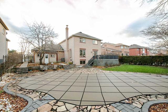 16 Viewmount Cres, House detached with 4 bedrooms, 4 bathrooms and 7 parking in Brampton ON | Image 29