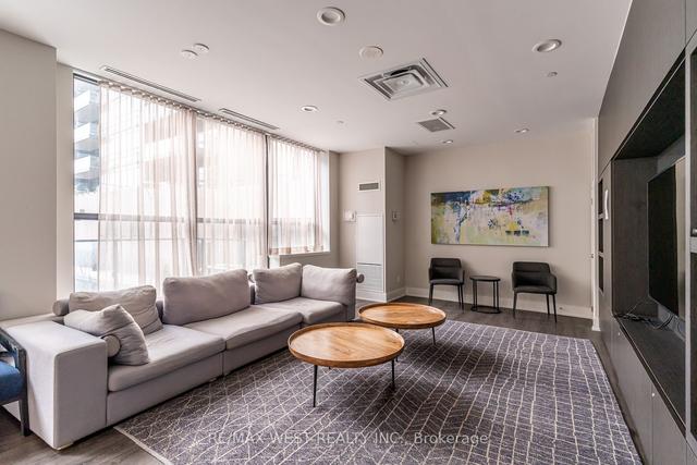1708 - 10 Park Lawn Rd, Condo with 1 bedrooms, 1 bathrooms and 1 parking in Toronto ON | Image 18