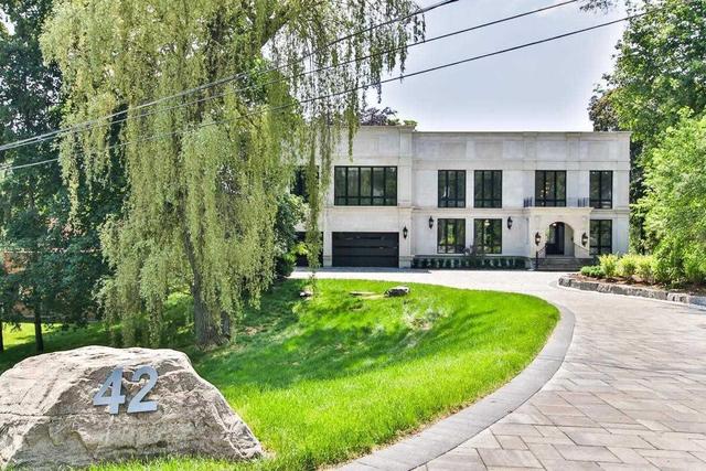 42 Riverside Blvd, House detached with 4 bedrooms, 7 bathrooms and 12 parking in Vaughan ON | Image 1