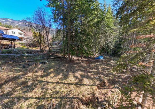 1766 Riondel Road N, House detached with 3 bedrooms, 2 bathrooms and null parking in Central Kootenay A BC | Image 61