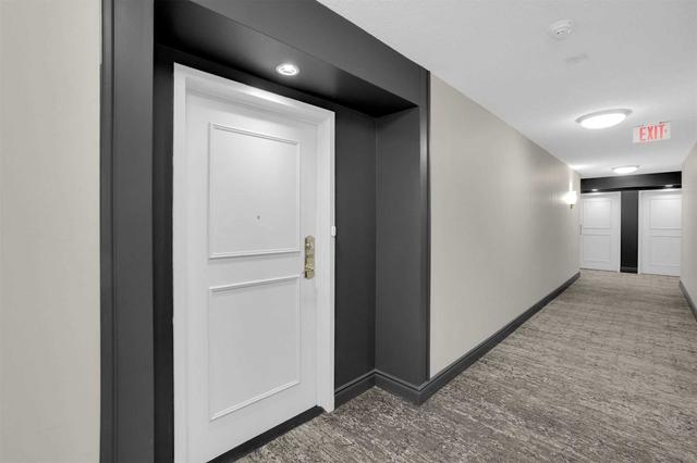 405 - 2500 Rutherford Rd, Condo with 2 bedrooms, 2 bathrooms and 1 parking in Vaughan ON | Image 30