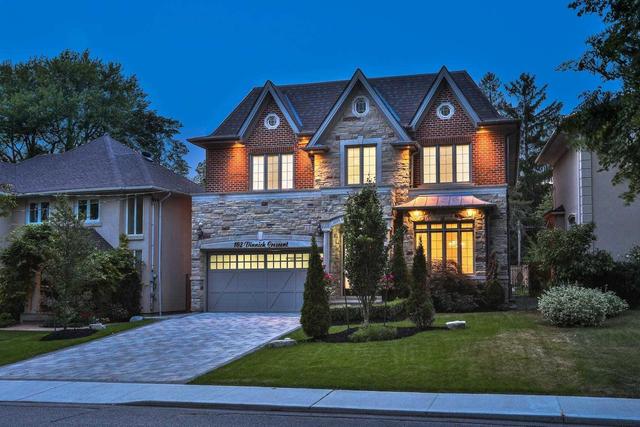 102 Dinnick Cres, House detached with 4 bedrooms, 7 bathrooms and 6 parking in Toronto ON | Image 12